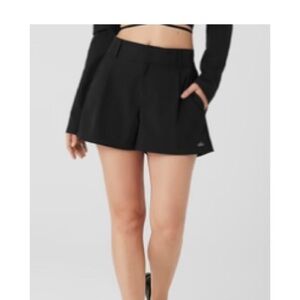 Alo Yoga High Waist Status Shorts XS Black